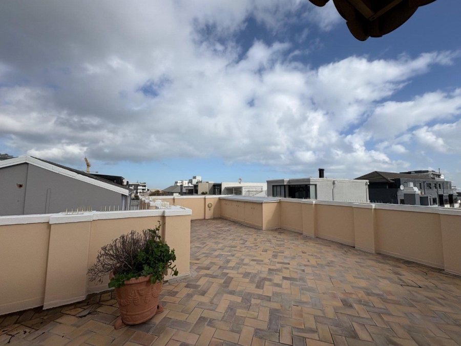 4 Bedroom Property for Sale in Bantry Bay Western Cape